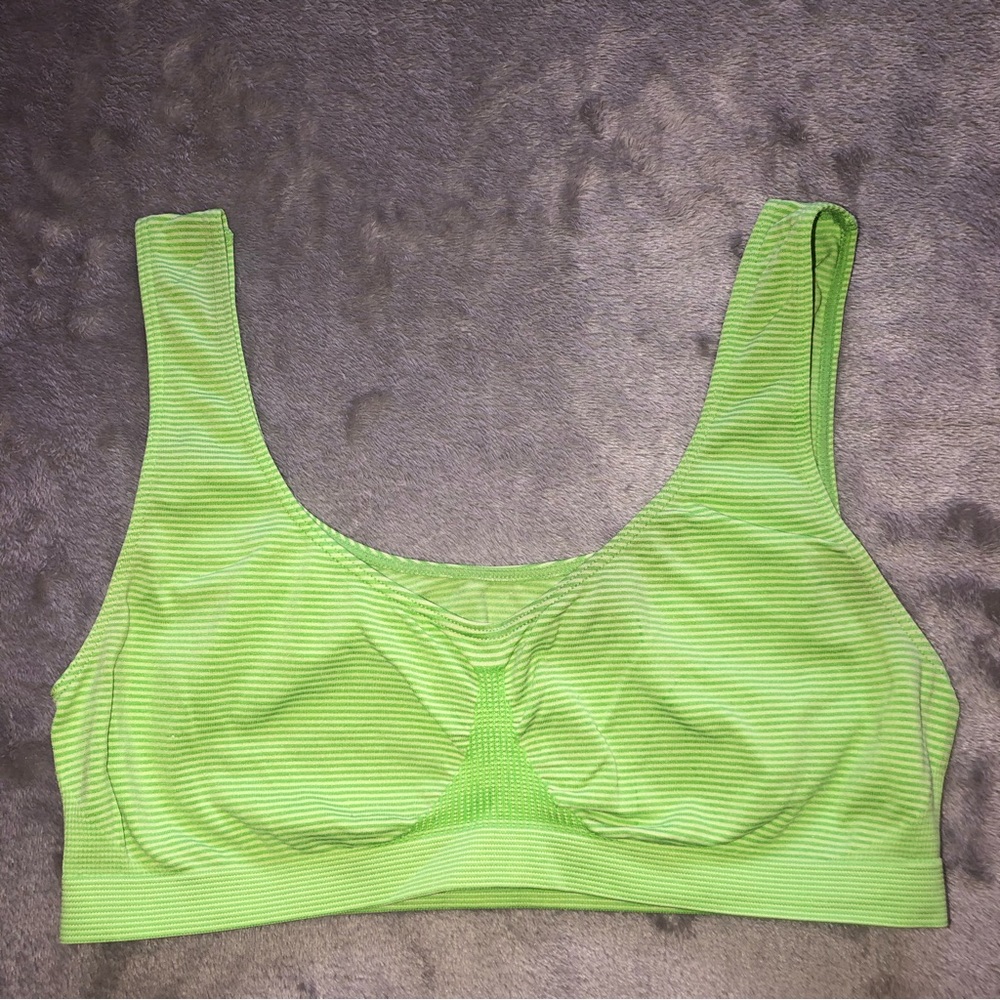 Light green Sports bra/ yoga/ gym